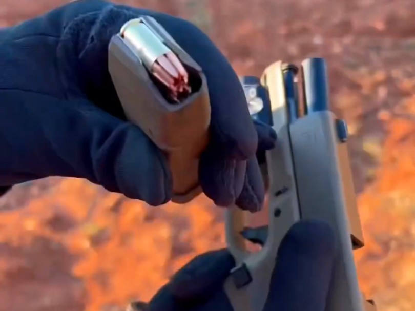 这子弹是个“狠货”，格洛克19X半自动手枪发射RIP弹