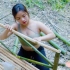 真实镜头下的越南萌妹，不仅人长得美还能干，真是太养眼了！