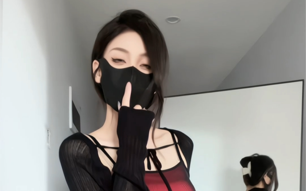 "Open up and share: whoever's online is the most SAO."