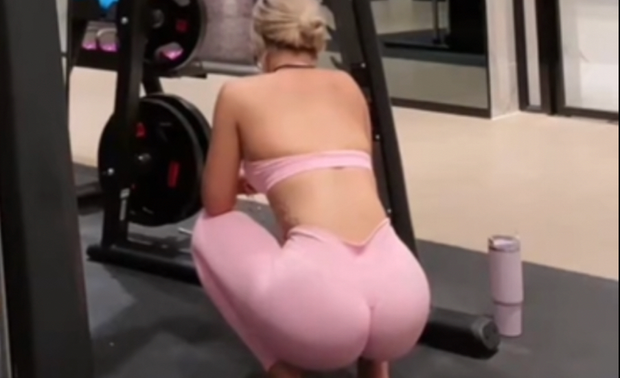 Gym hip and leg training-