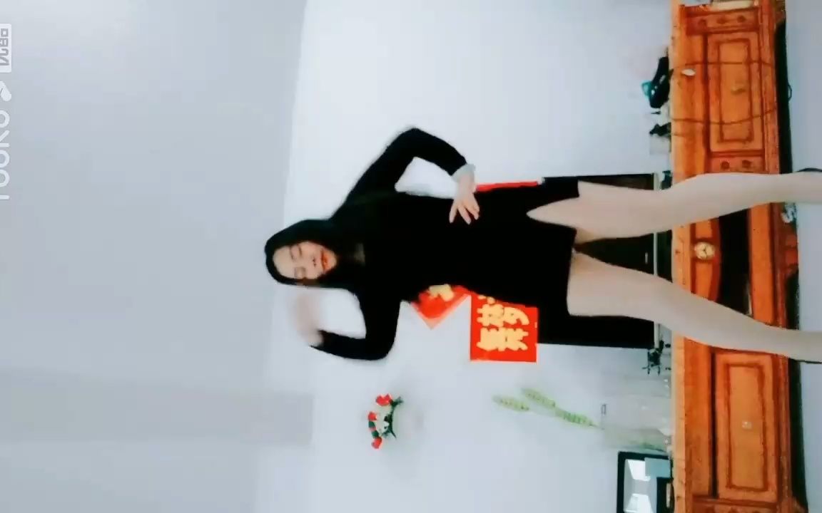 舞梦启初广场舞