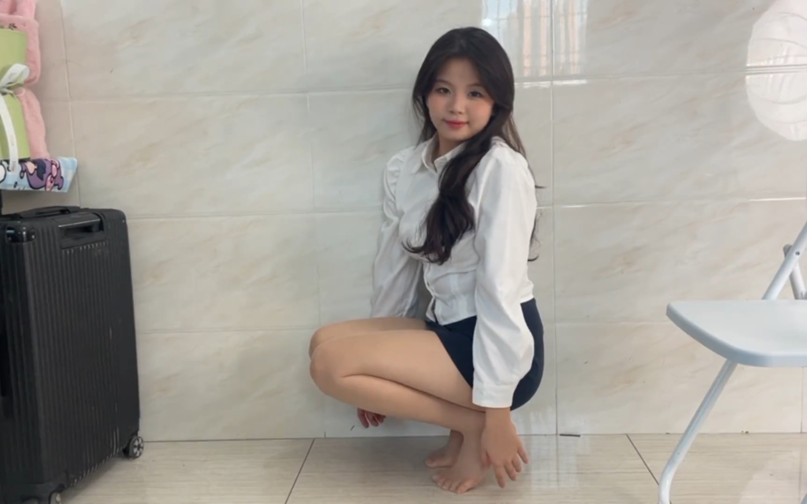 Since I was a kid, I've always been superior. How can you expect me to do that? # Pure girl high # Sweet girl # Stupid girl # Shy, shy, introverted, socially awkward, quiet little girl # Imperial girl.