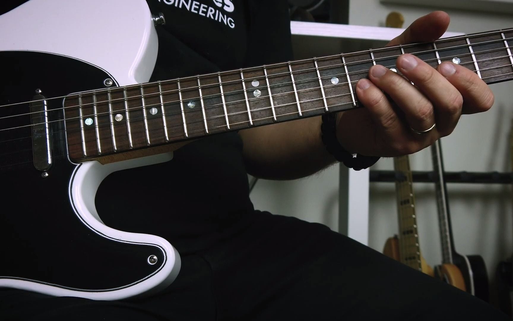 【树原搬运】追随PINK FLOYD的音色秘籍！希腊手工吉他单块效果器 JAM pedals Pink Flow 视听3_哔哩哔哩_bilibili