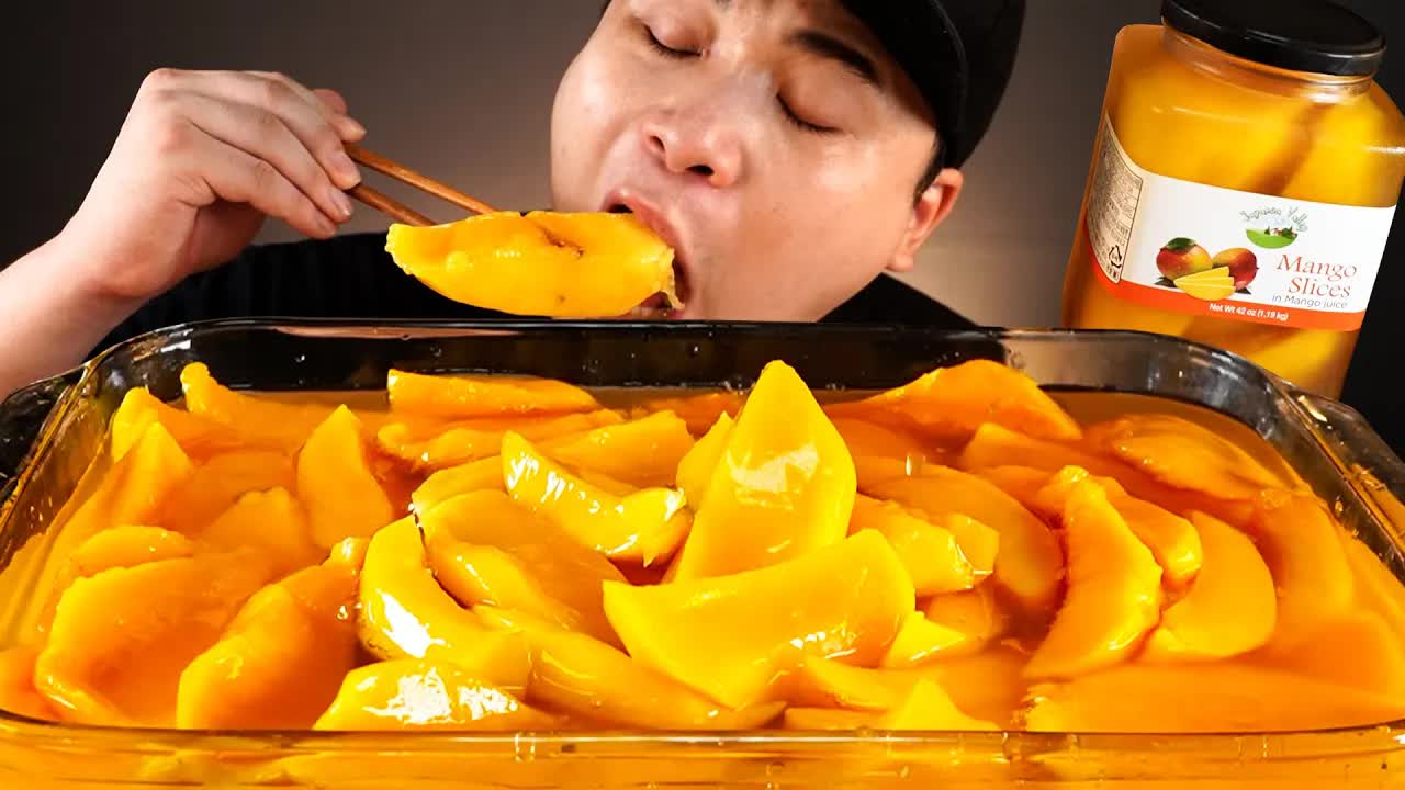 eating honeycomb eating honeycomb