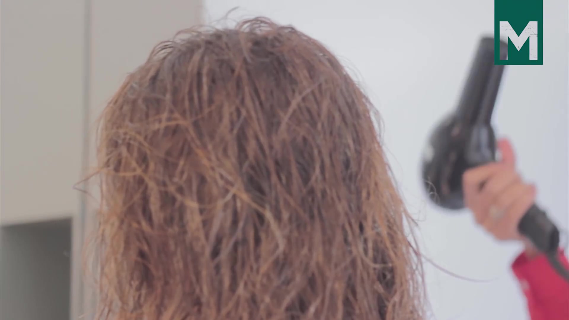 【男士长发造型】harry styles man bun haircut