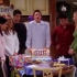 【过生日要有仪式感】   《老友记》Rachel、chandler和Joey的30岁生日就很有仪式感