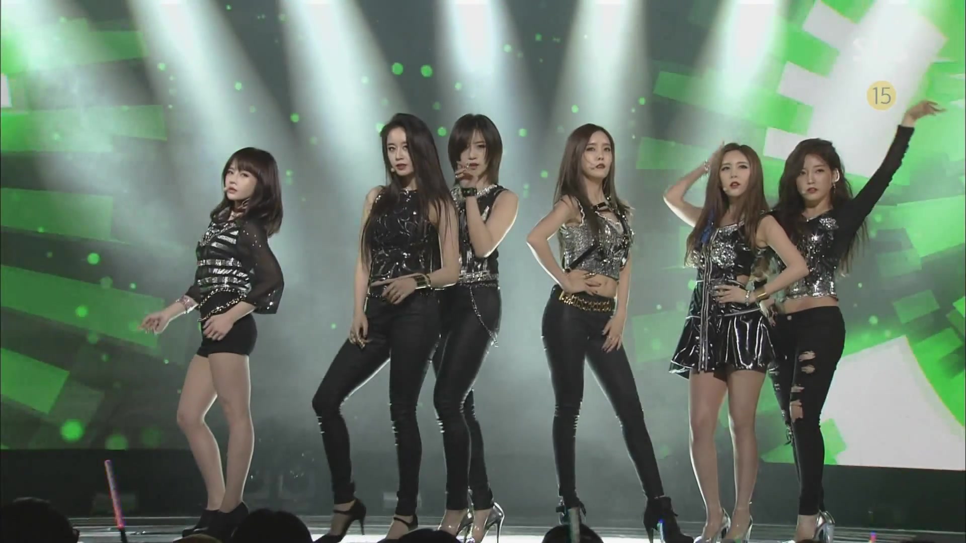 【莫笑中字】超嗨蹦迪现场,跟着节奏摇摆吧!141221 T-ARA - Sugar Free (EDM Remix Ver.) SBS Gayo Daejun