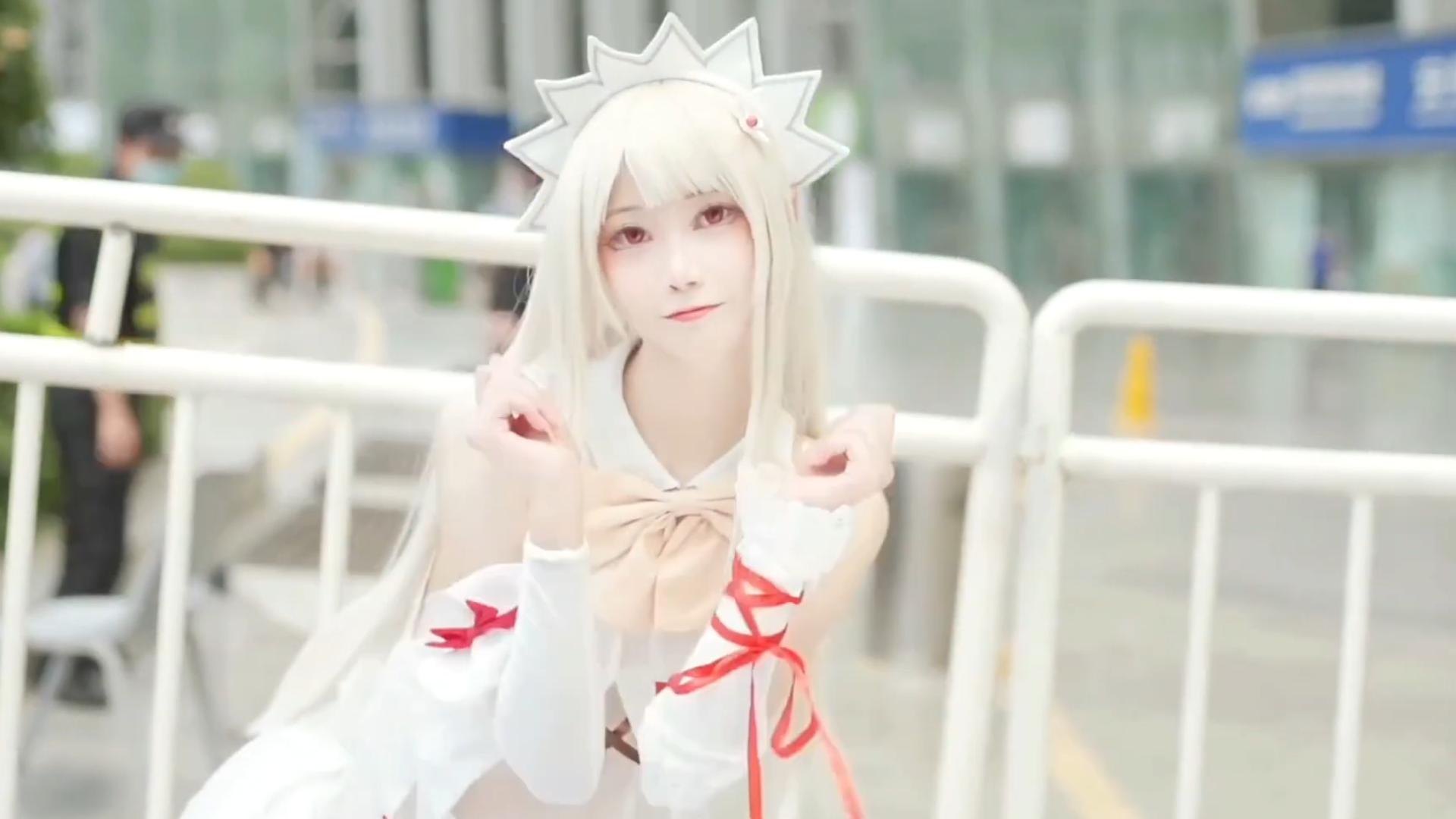 [QCos]Fate Stay Night Illyasviel Cosplay (2)