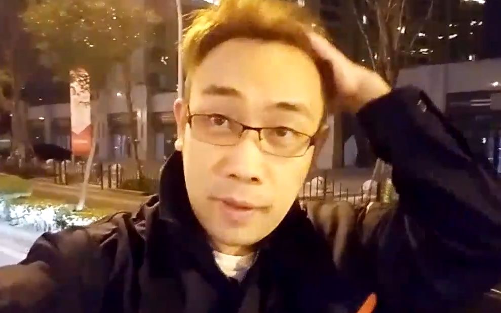 刚重新审核了一下.,弹幕全没了[二哈][二哈]. 来自