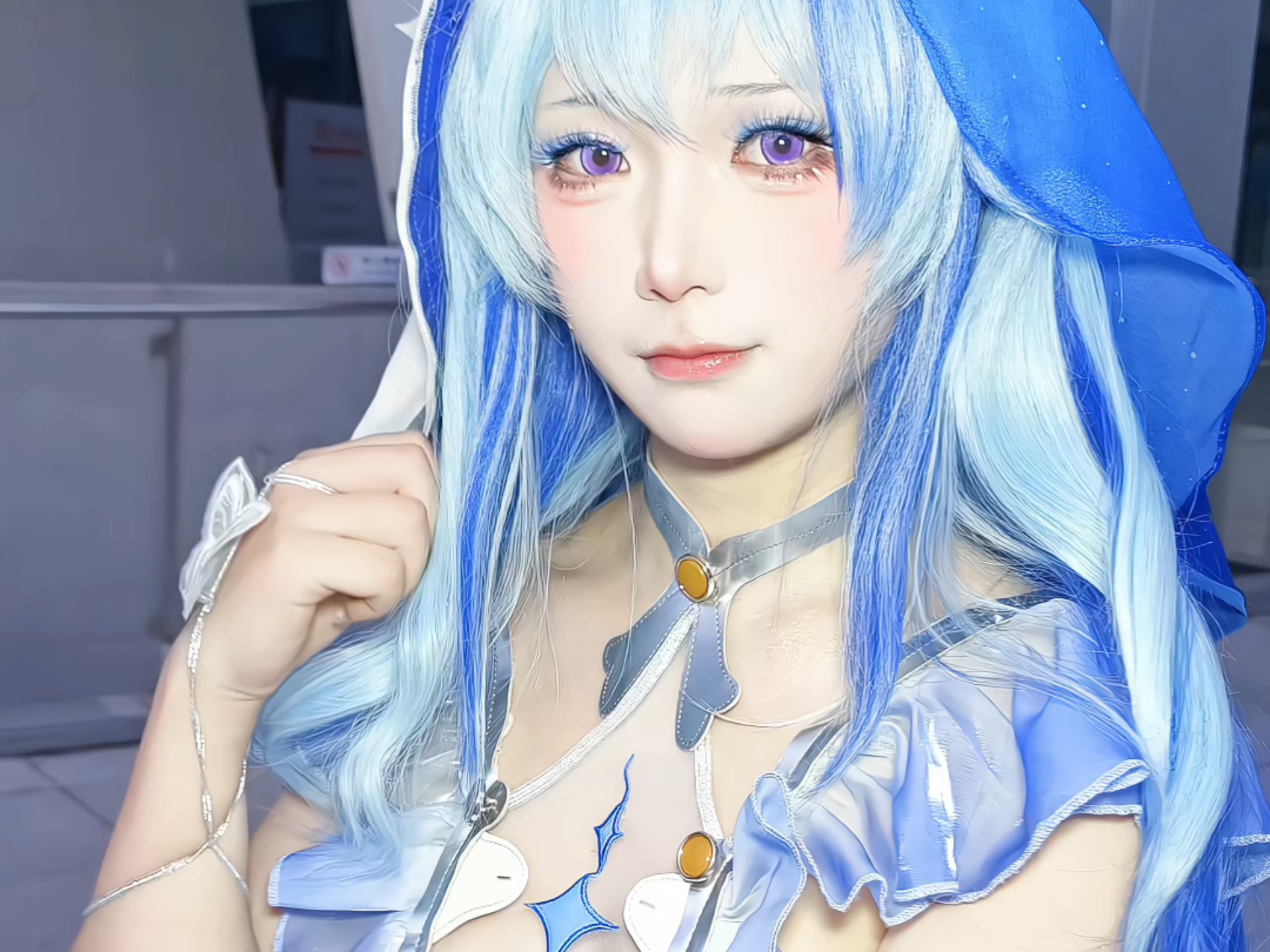 Who the hell can stick around in GD as a secondary?