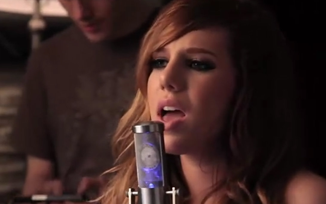 美国翻唱达人用iPhone唱出了《payphone》,很