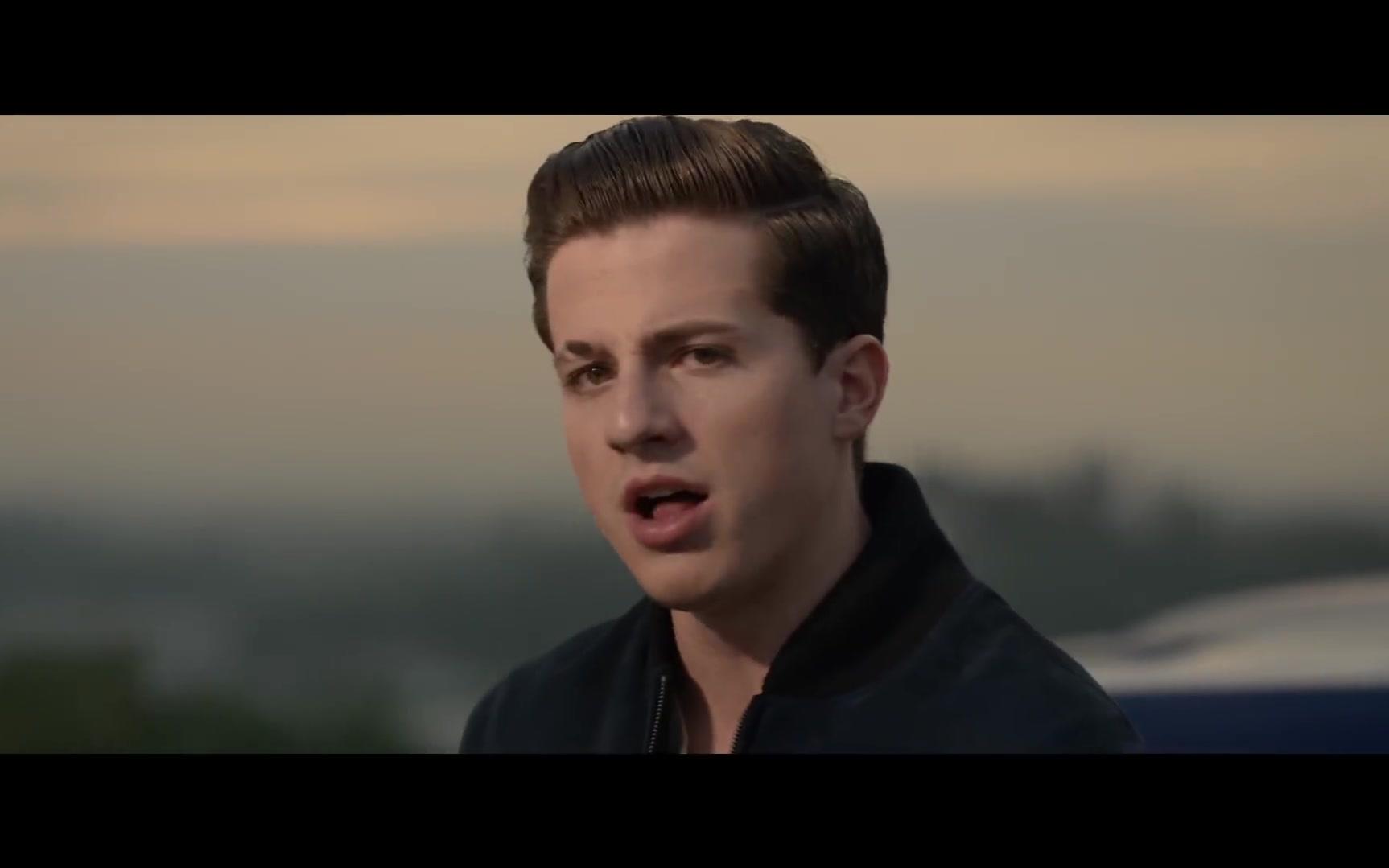 wiz khalifa & charlie puth - 《see you again》各大视频网站官方mv