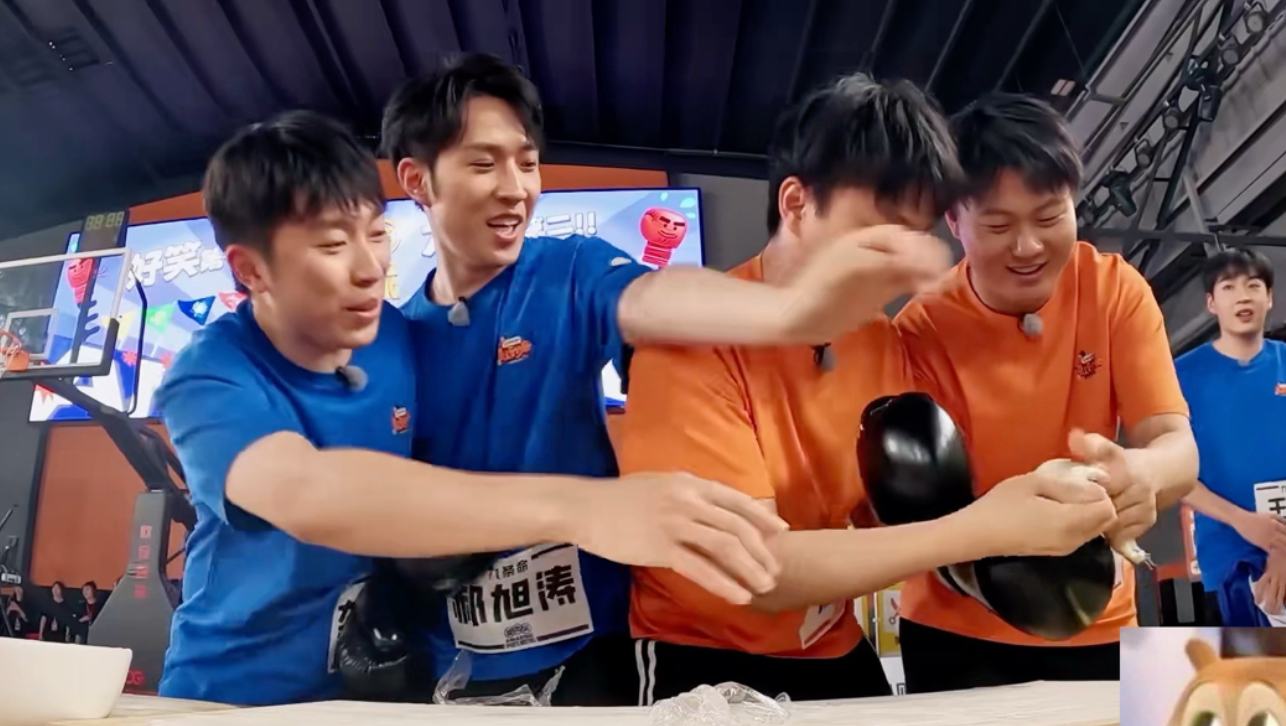 “运动会上包饺子可能只有在喜人里能看到了吧！”