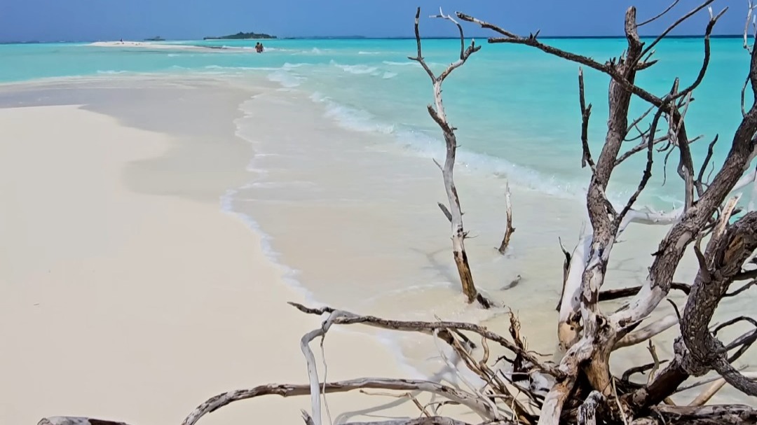 卡马杜，Kamadhoo maldives，马尔代夫的低成本岛屿。