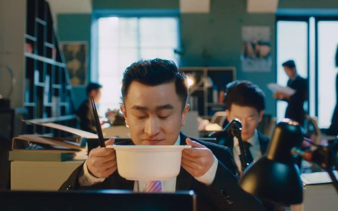 被这个沙雕广告笑死了，真特么创意鬼才