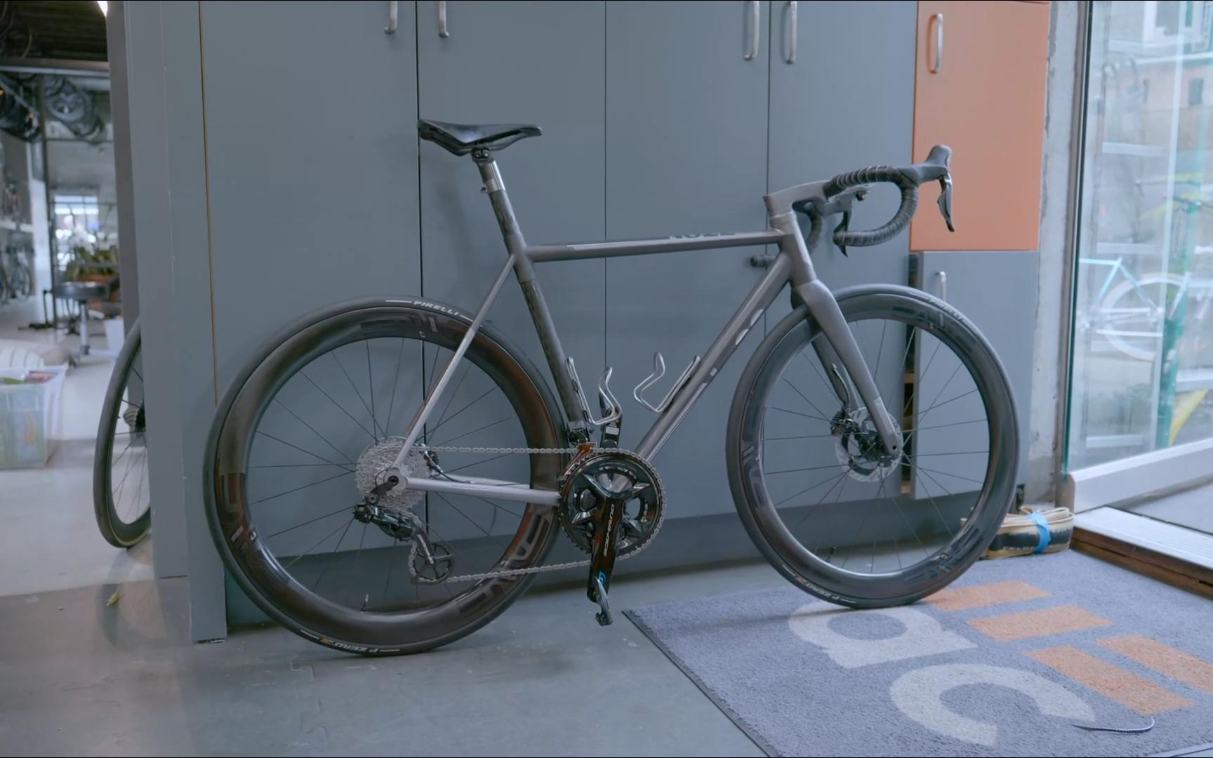 【梦幻装车】22号极光涂装钛合金公路车