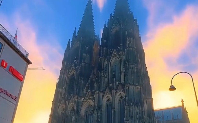 “历经600年修建完成的科隆大教堂”