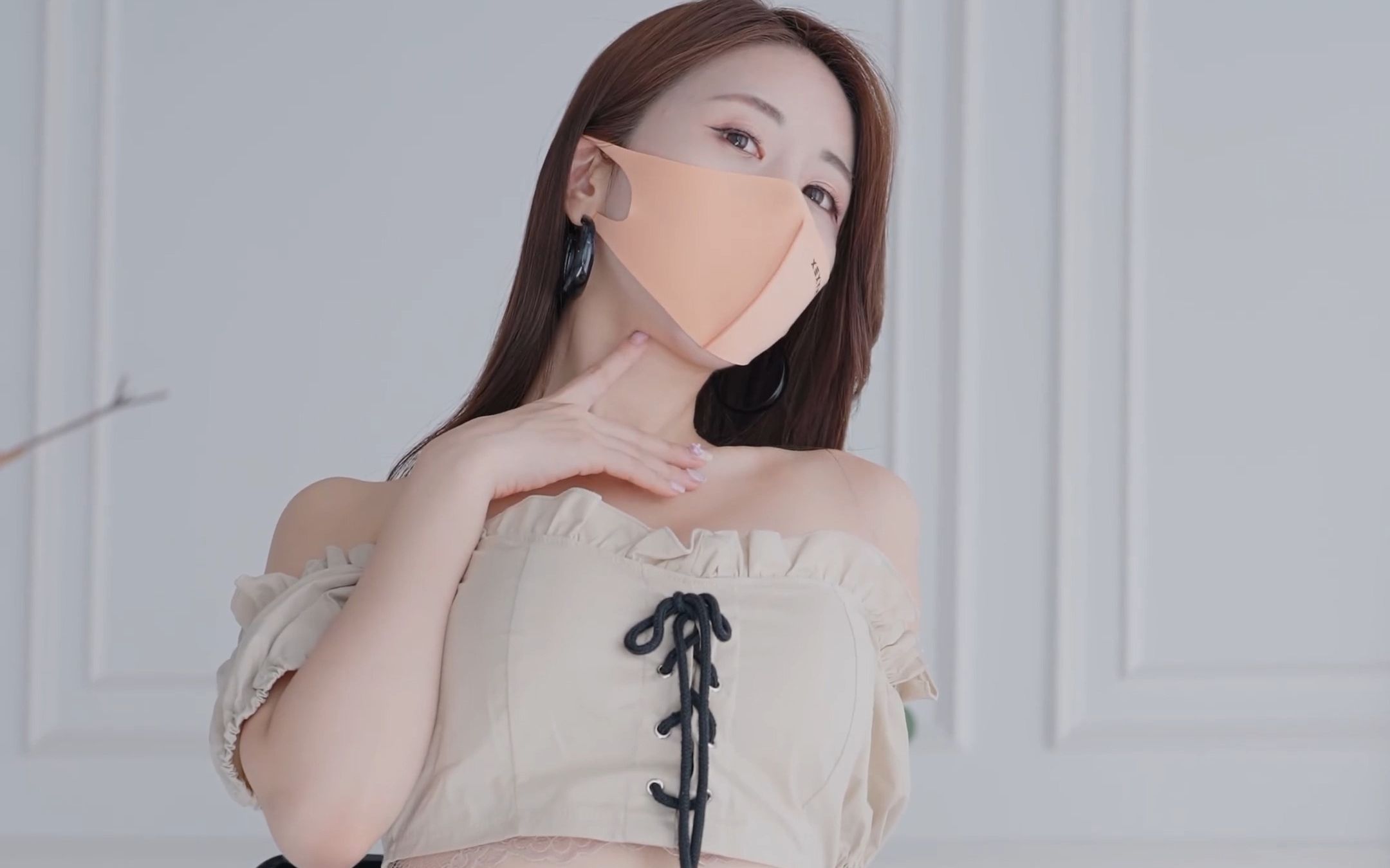 Miss Rose's Pleated Skirt Lace Socks Outfit
