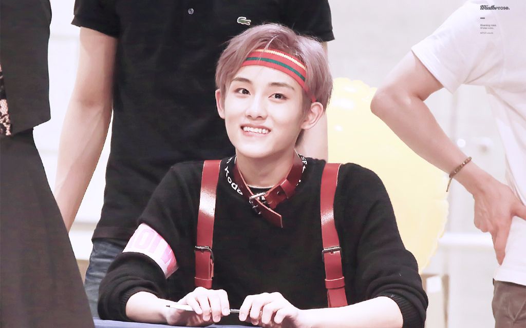 【董思成】160729 nct127 蚕室签售会饭拍 (winwin focus)
