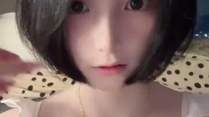 小阿雅-2026年08月22日23时16分-天才总是坏的可爱_0