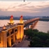 新中国值得铭记的建设故事｜第一座自行设计建造的长江大桥—南京长江大桥