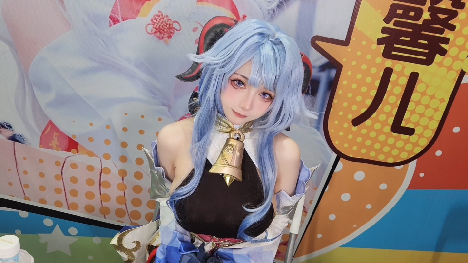 Life vlog There are people who actually secretly roll long before meeting offline at Comic-Con