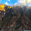 “这一刻，山川湖海不止在课本上，而是在我的面前