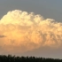 延时摄影：夕阳下的大型积雨云