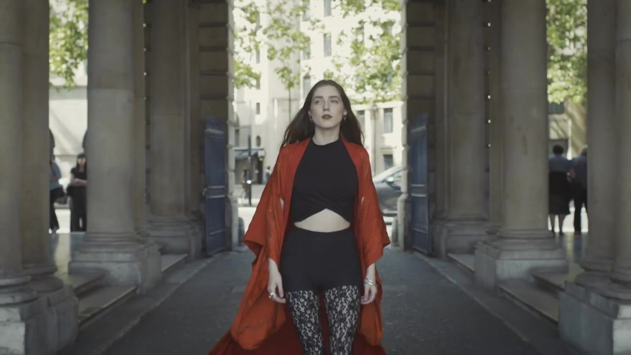 birdy exclusive acoustic gig at somerset house, london