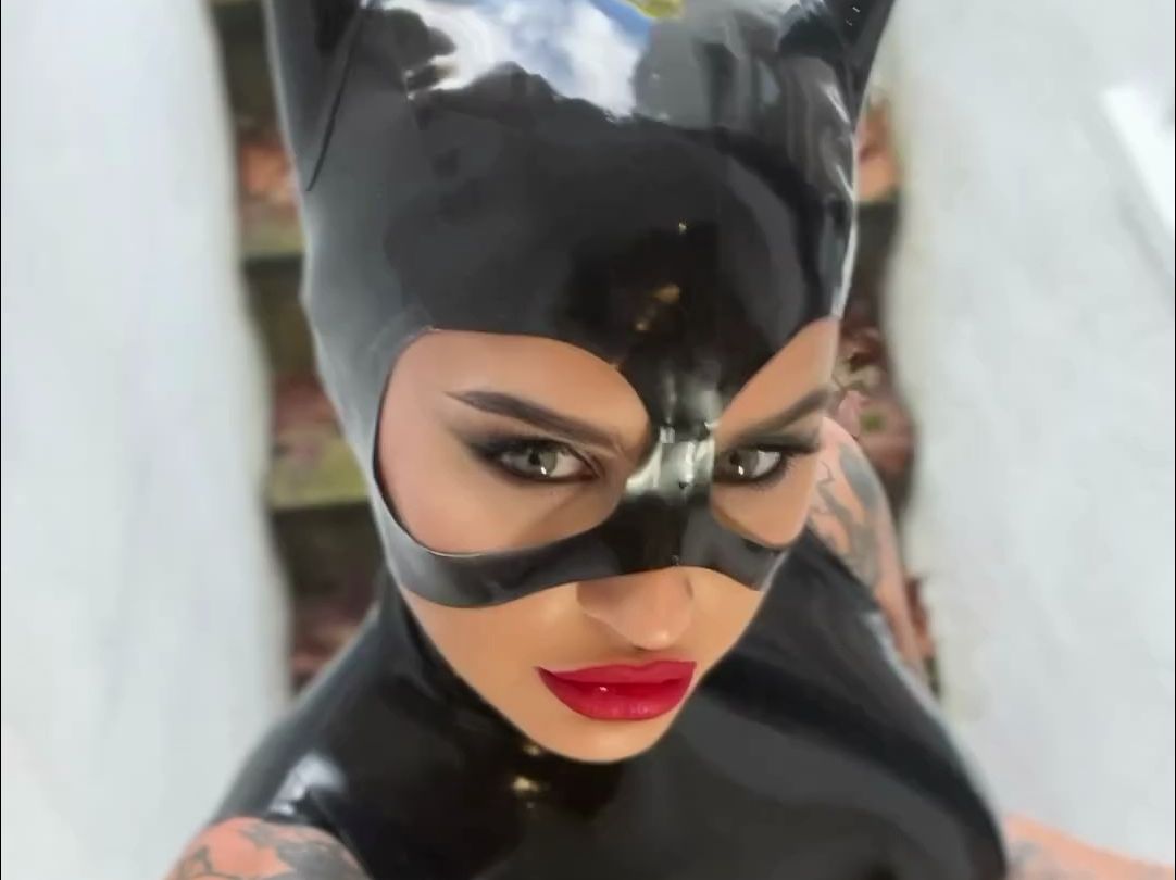 Gelcoat Catwoman
