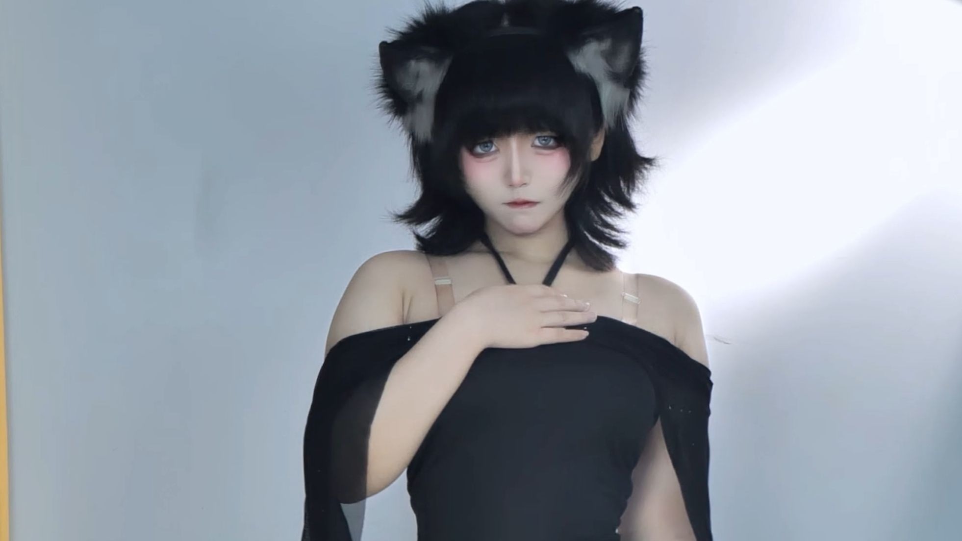 How could you slap me like that? Waaah...