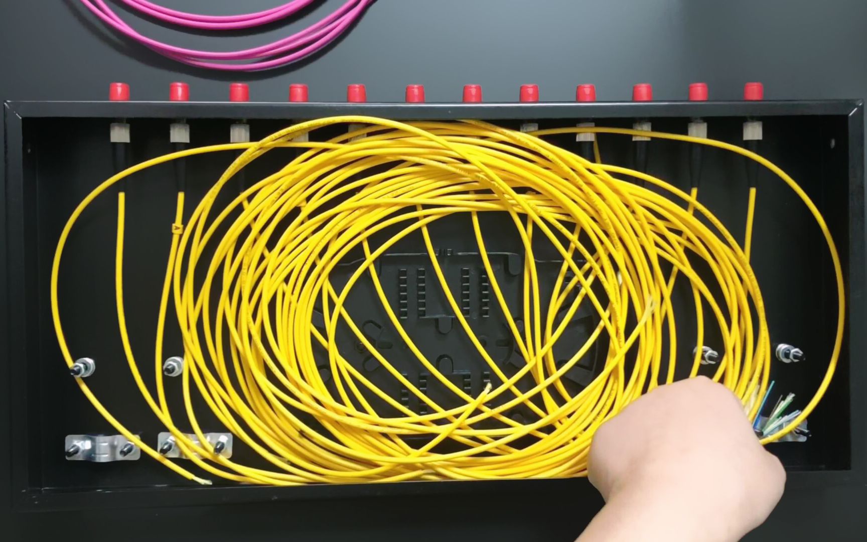 什么叫光纤终端盒（光缆终端盒）？来看！