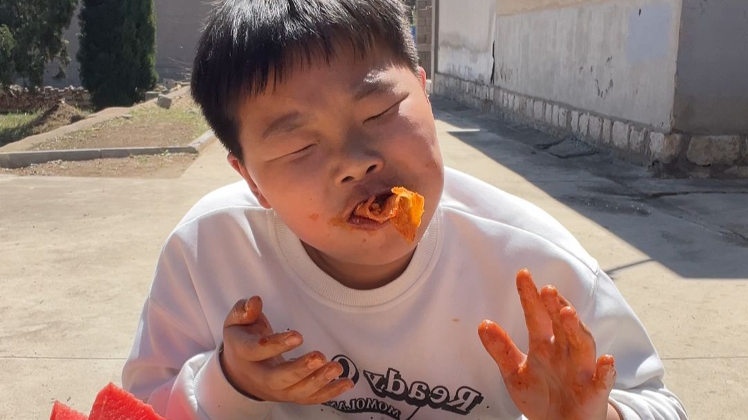 累死的哥 撑死的弟