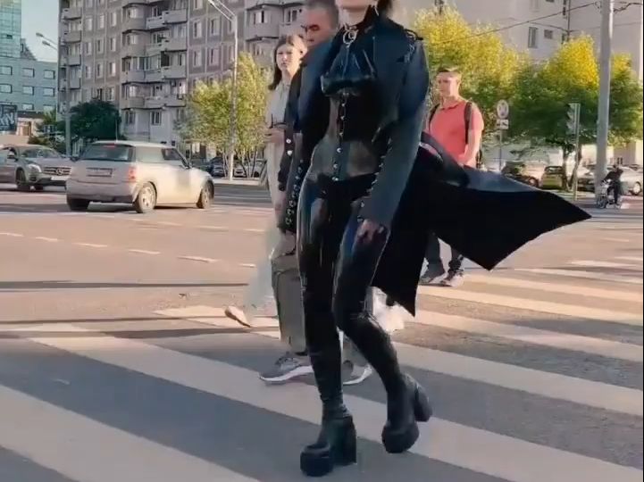 One-piece leather jacket street style