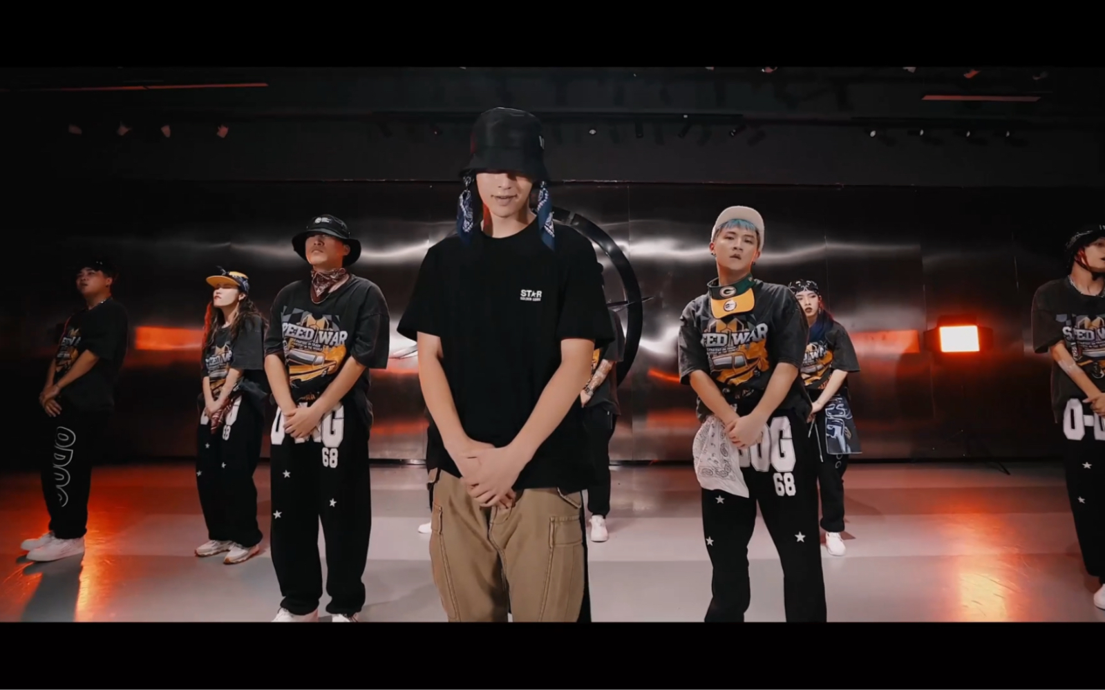 【张艺兴Ｘ音乐】BOSS《面纱》练习室版高能上线，请查收～