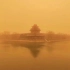 沙尘暴下的北京，十年一见的大场面，能见度不足100米