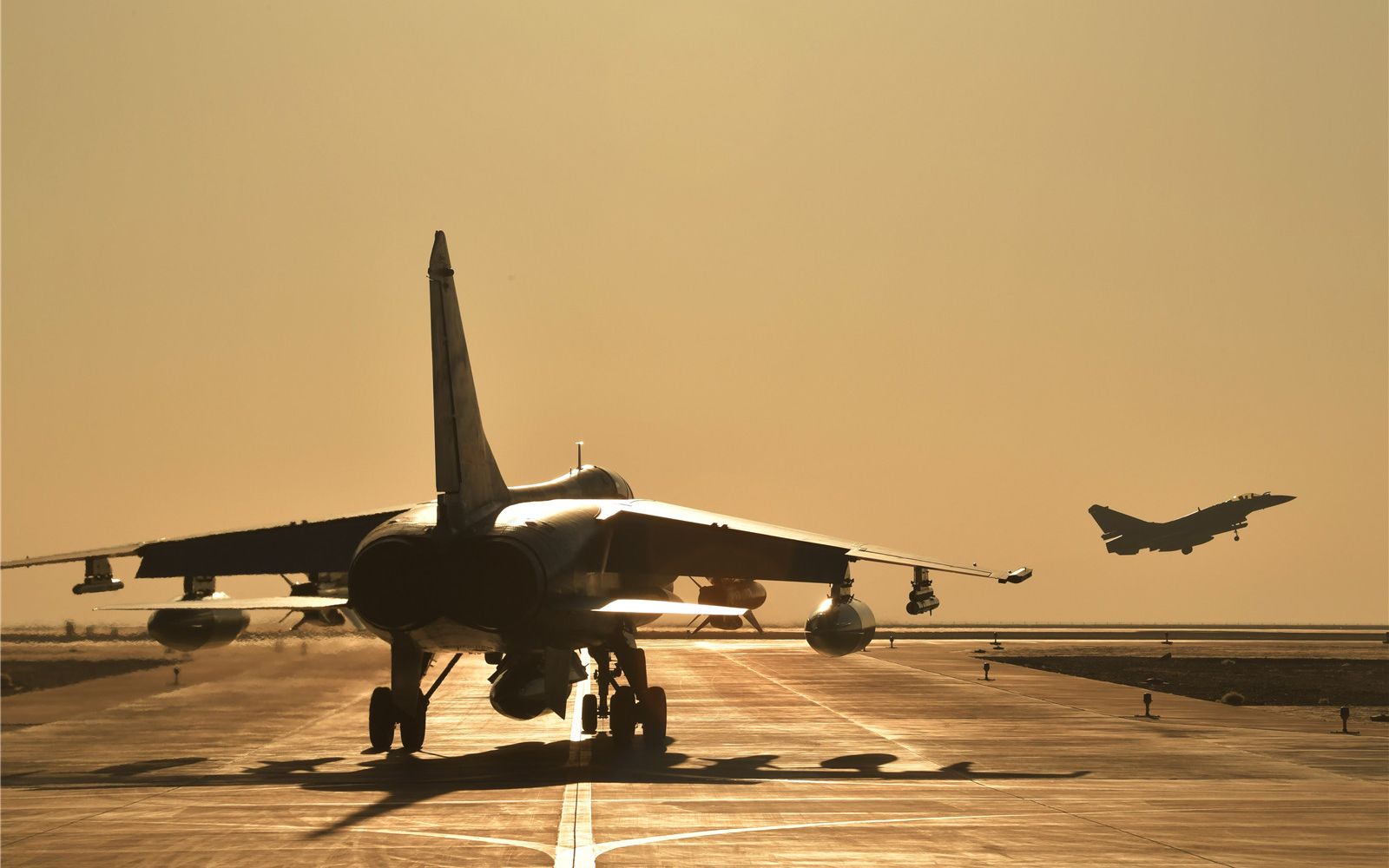 揭秘中国空军“红剑”演习，预警机、地空导弹参演，重点是这个方向