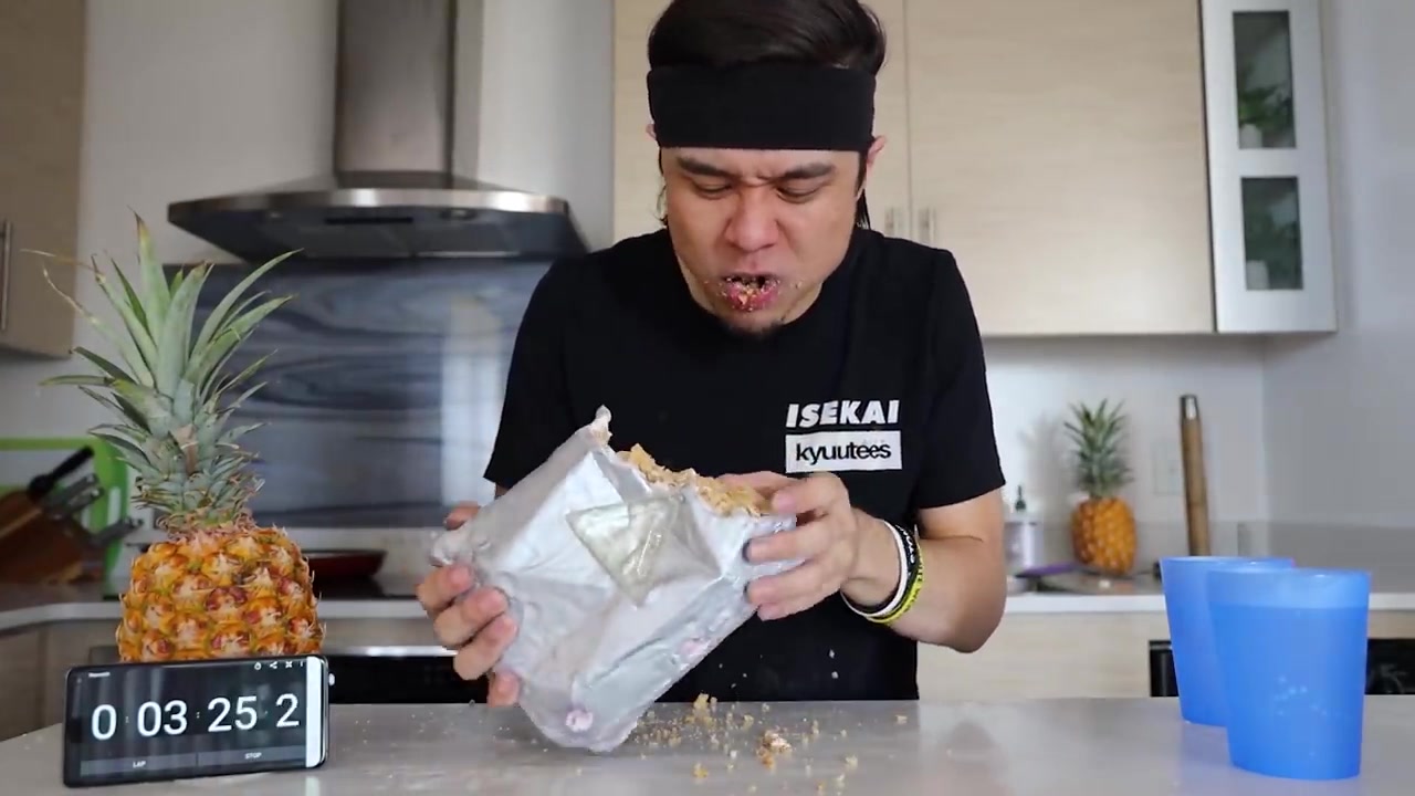 【大胃王·matt stonie 吃掉自己的千万订阅奖杯是一种什么体验