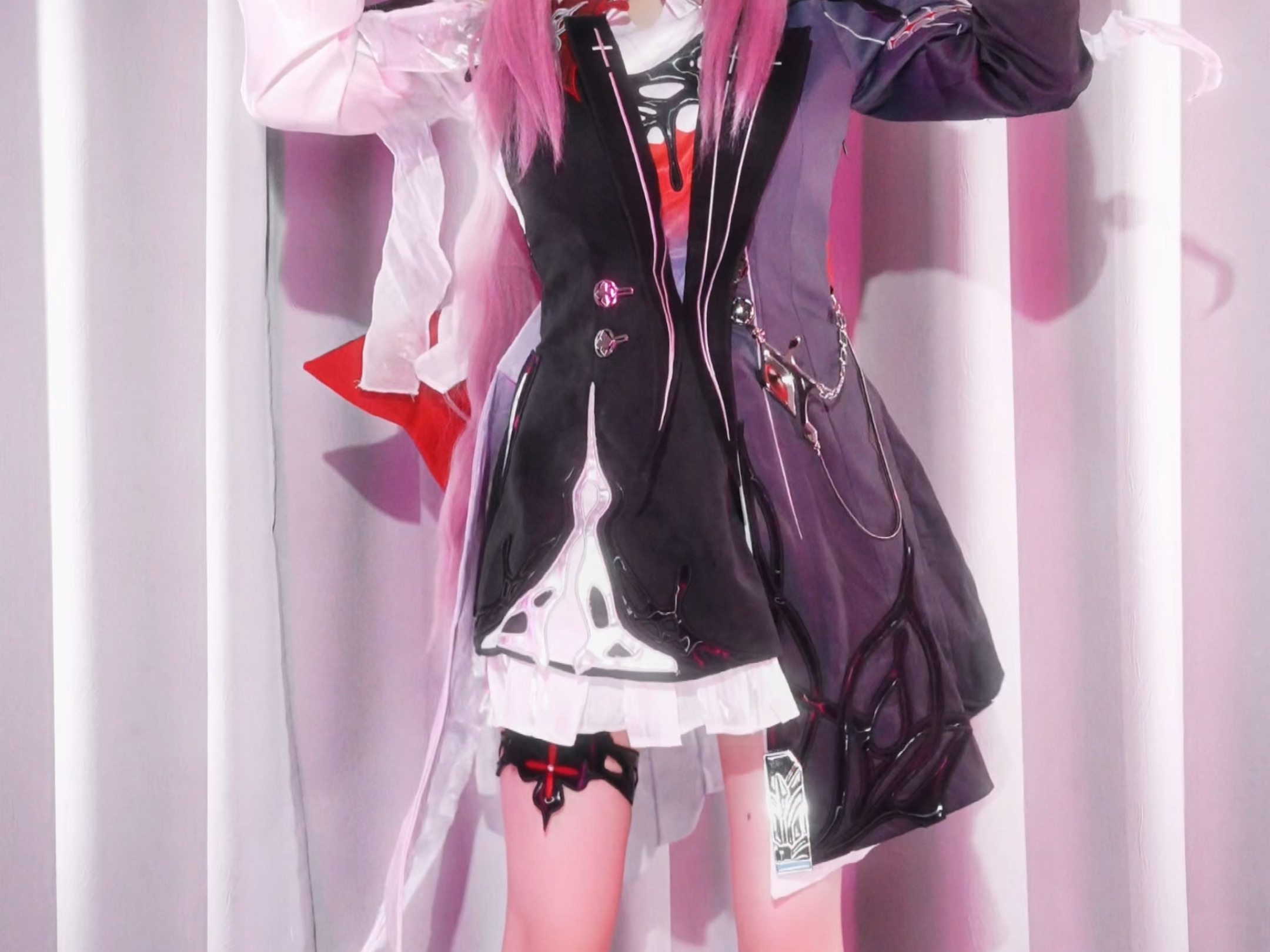 Keep up the beat. Match in the long moonlight night.