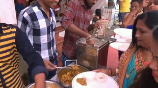 真实的印度美食视频 b8a9b0ed13b755a422339876956c3744ff1c58f5.jpg@310w_174h_1c_100q.jpg