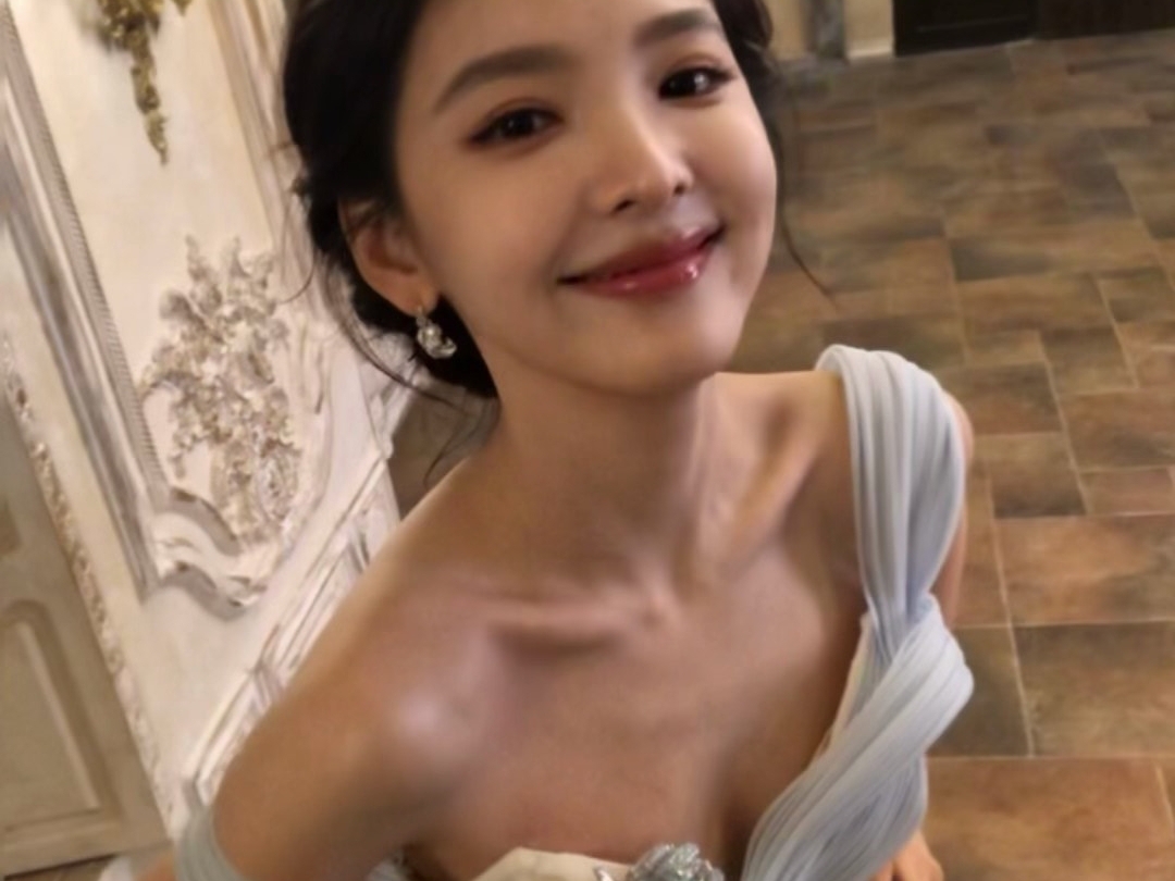 好可爱的楠楠～ 章若楠