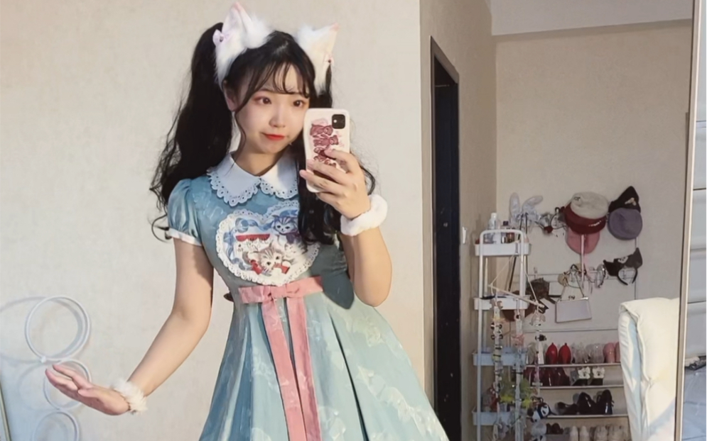 Sweet cat.