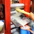 农村小哥发明甘蔗榨汁机，一天能榨3吨甘蔗，500元就能造一台