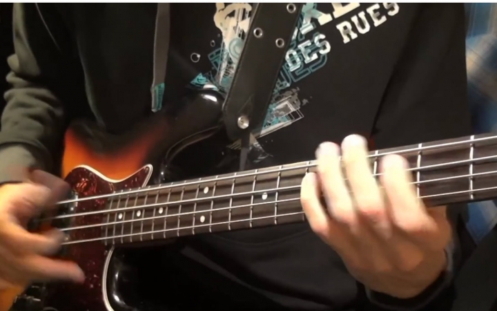 【贝斯手不是根音手系列 davie】rock funk bass solo