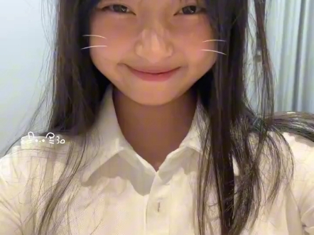 身材不错的可爱女高