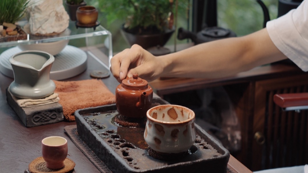 笠帽宫灯喝个水仙