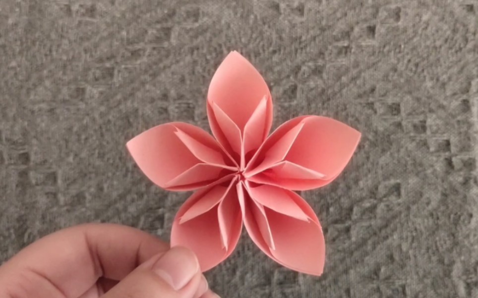 【折纸】简单又好看的樱花折纸，一学就会