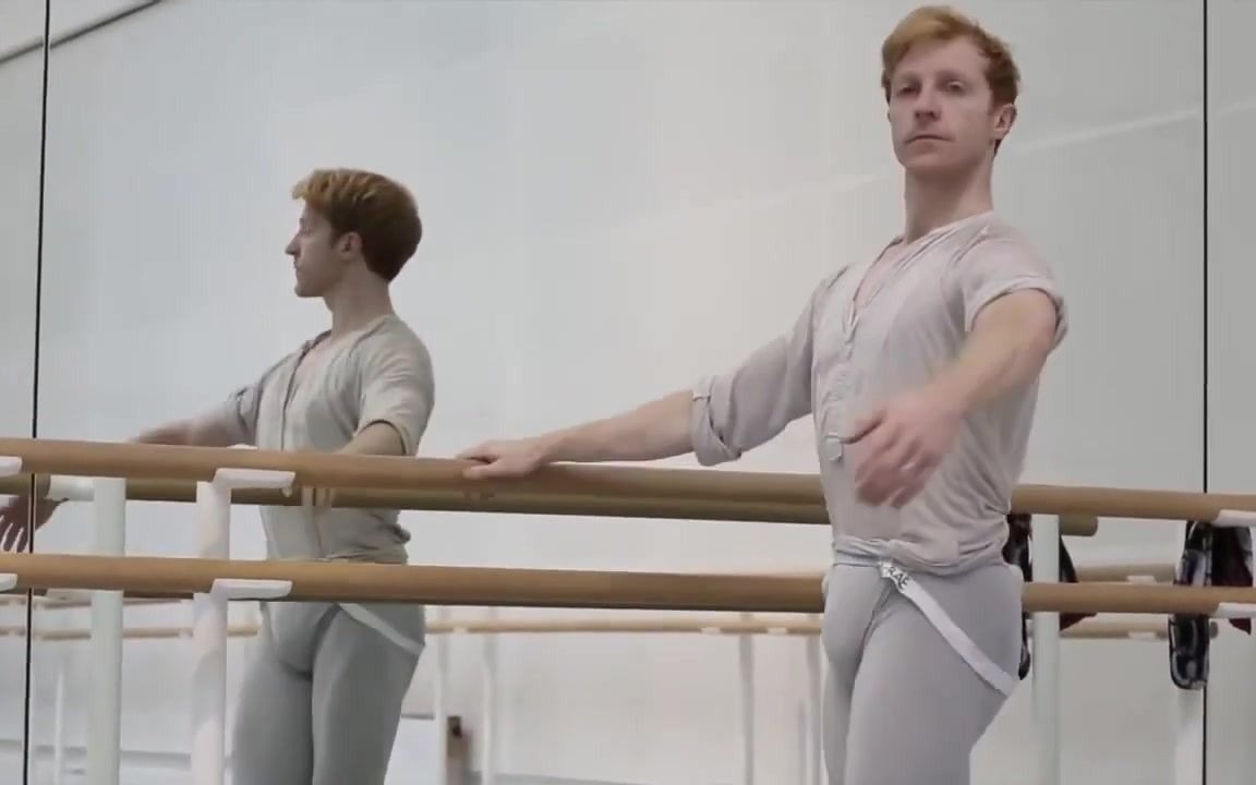 【芭蕾】英皇首席Steven McRae在练功房的一天