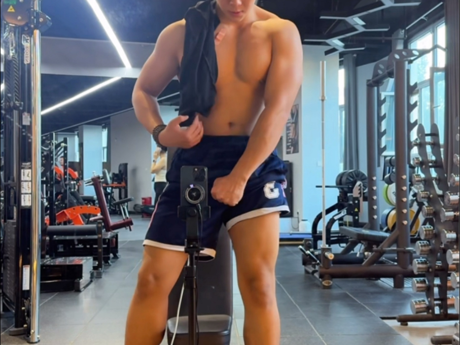 【几号车厢刚】新作上线，快来看看！