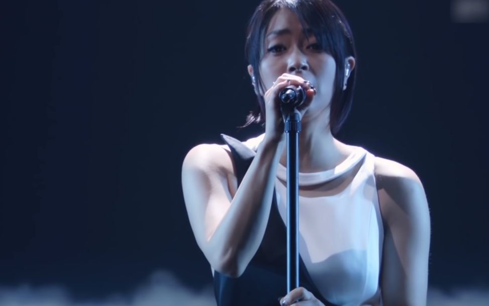 宇多田ヒカル/Hikaru Utada Laughter in the Dar…